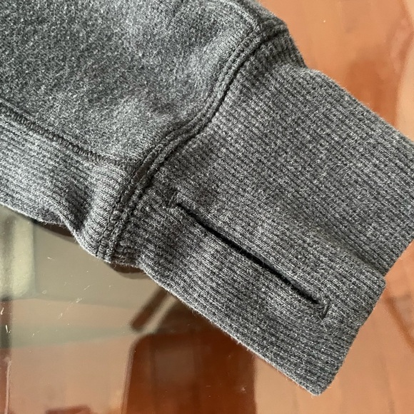 Lululemon Under Wraps Pullover - size 8 Heather Grey. - Picture 12 of 15